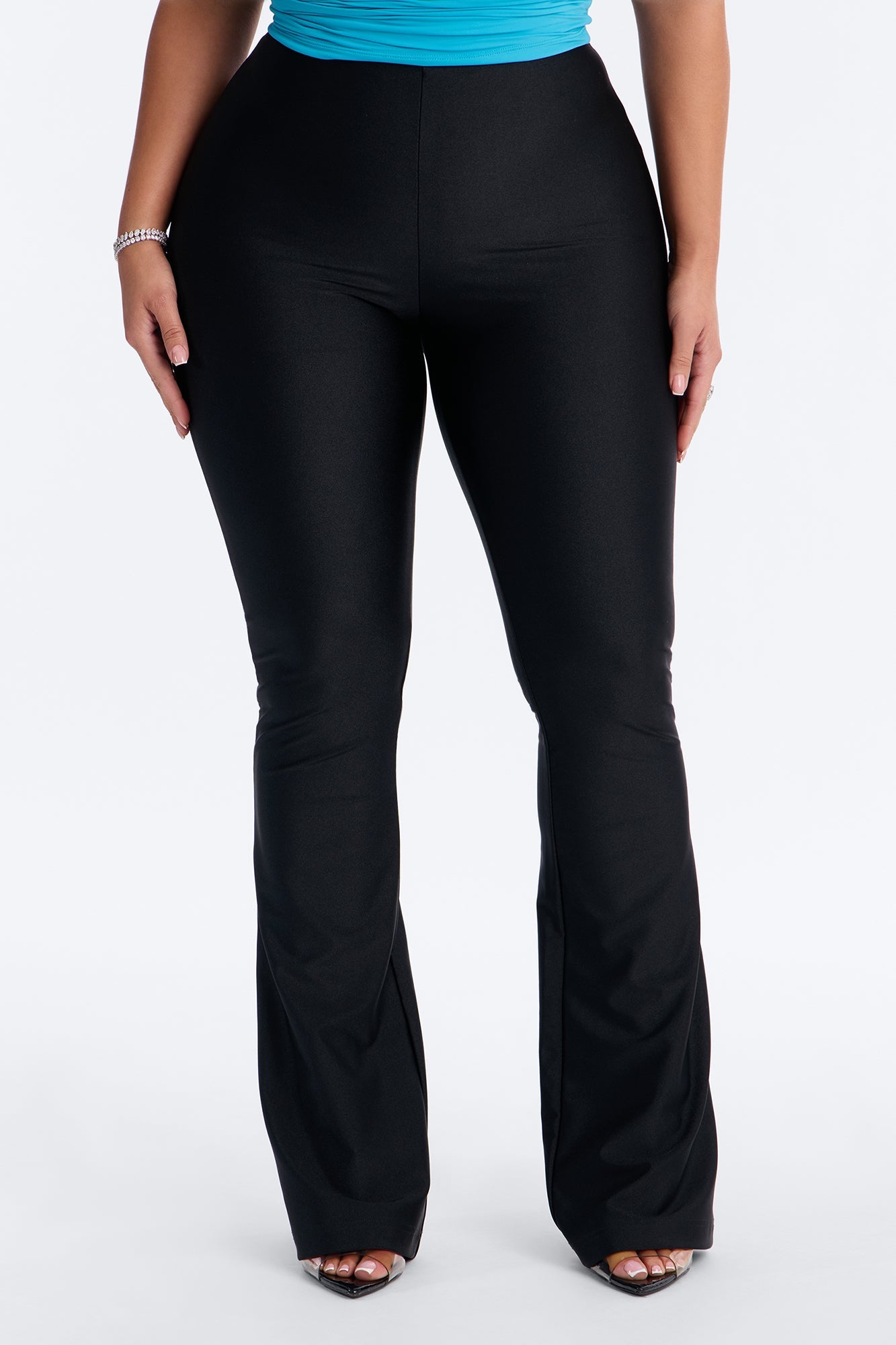 Tricot Mid Rise Flare Pant - Black
