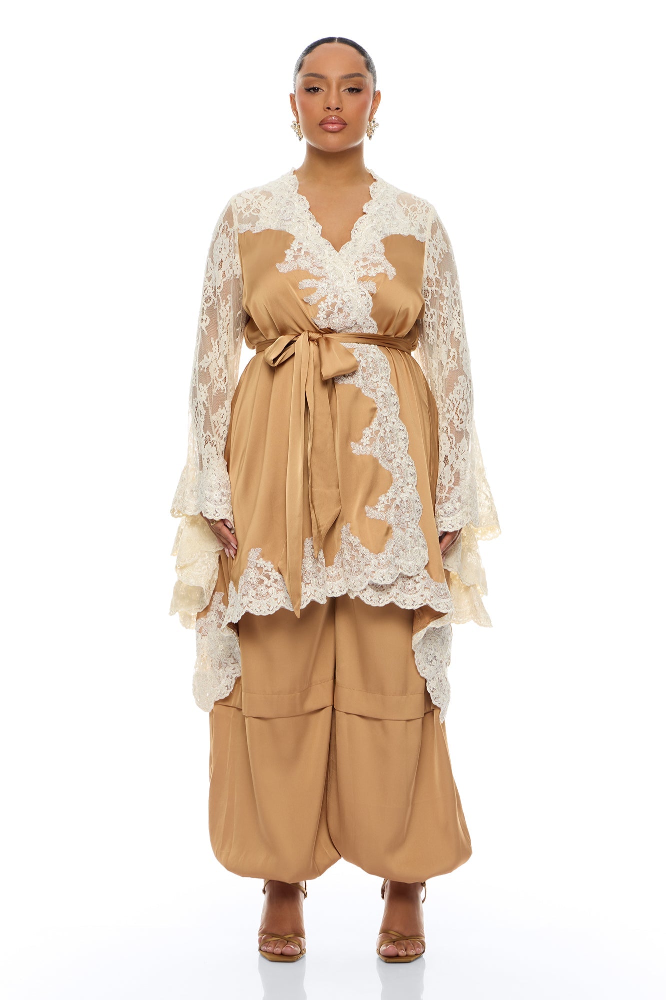 Cathryn Lace Satin Kimono - Gold