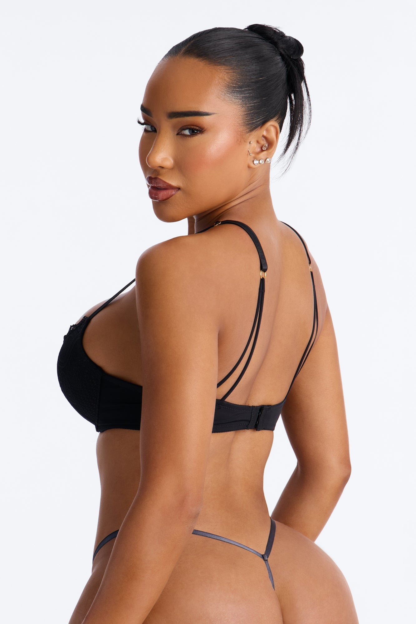 Lacey Lift Deep Plunge Push Up Lace Bra - Black