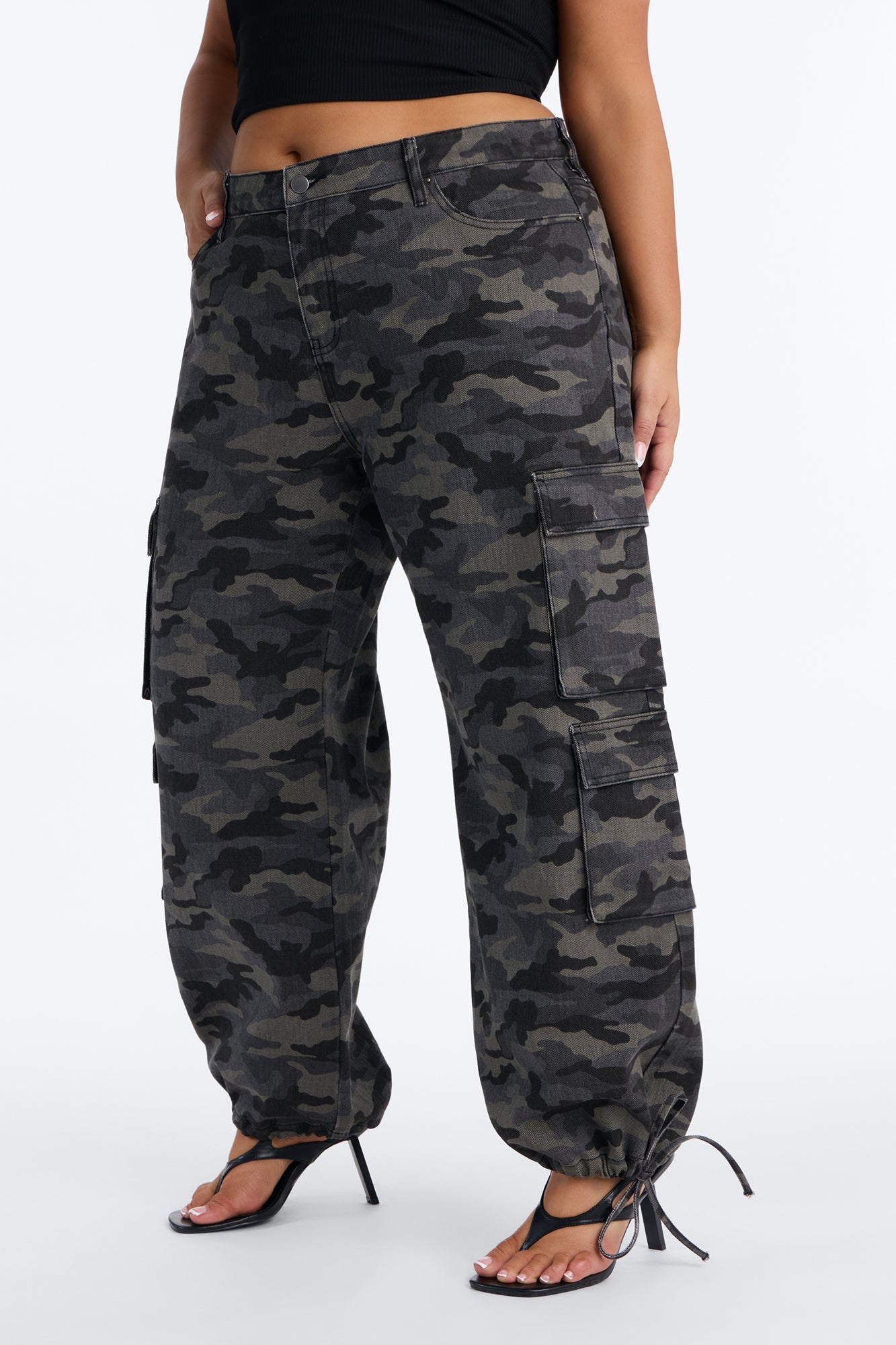 Anastasia Camo Jogger - Camouflage