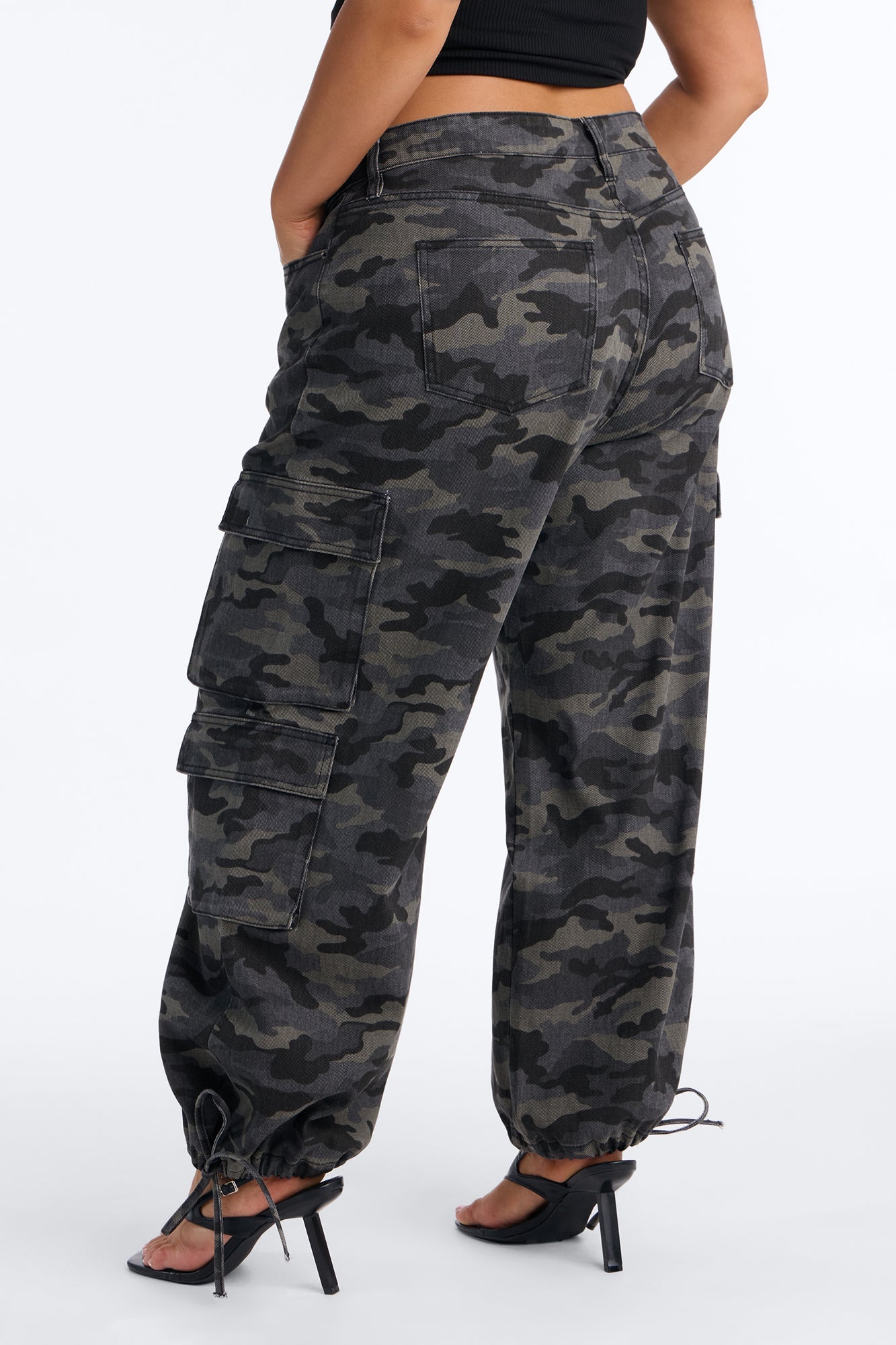 Anastasia Camo Jogger - Camouflage