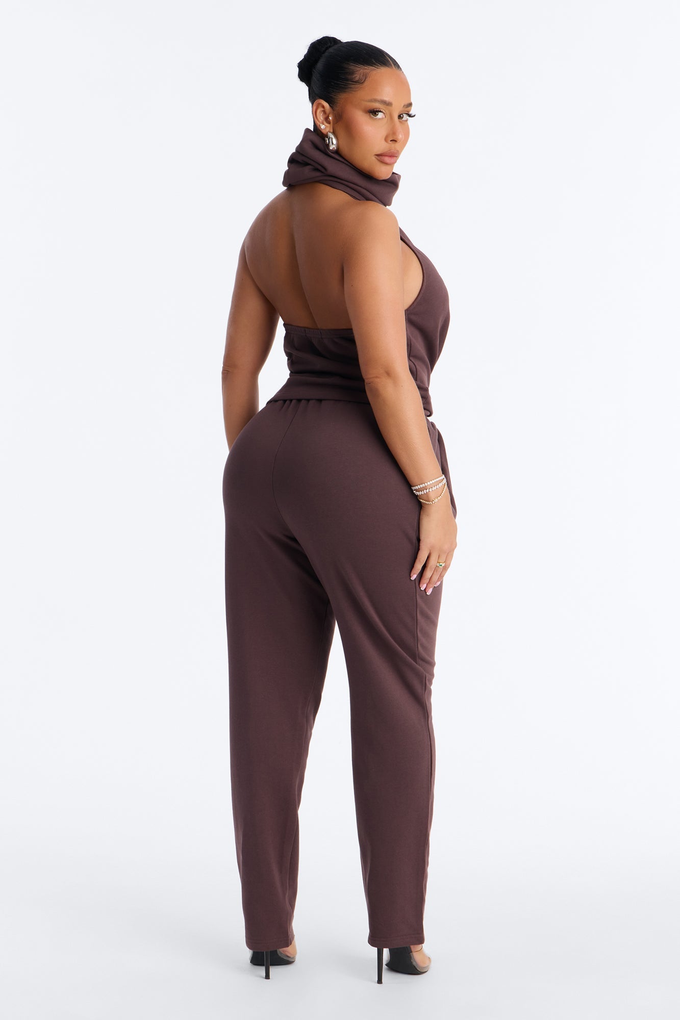 Alexia Backless Halter Jogger Set - Chocolate